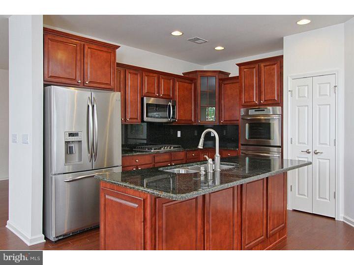 34 Hylton Road Woolwich Township, NJ 08085 - Photo 4 of 14 Kitchen