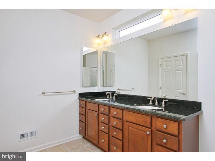34 Hylton Road Woolwich Township, NJ 08085 - Photo 9 of 14 Bathroom