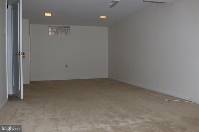 $835,000 | 306 Russell Road, Alexandria, VA 22301