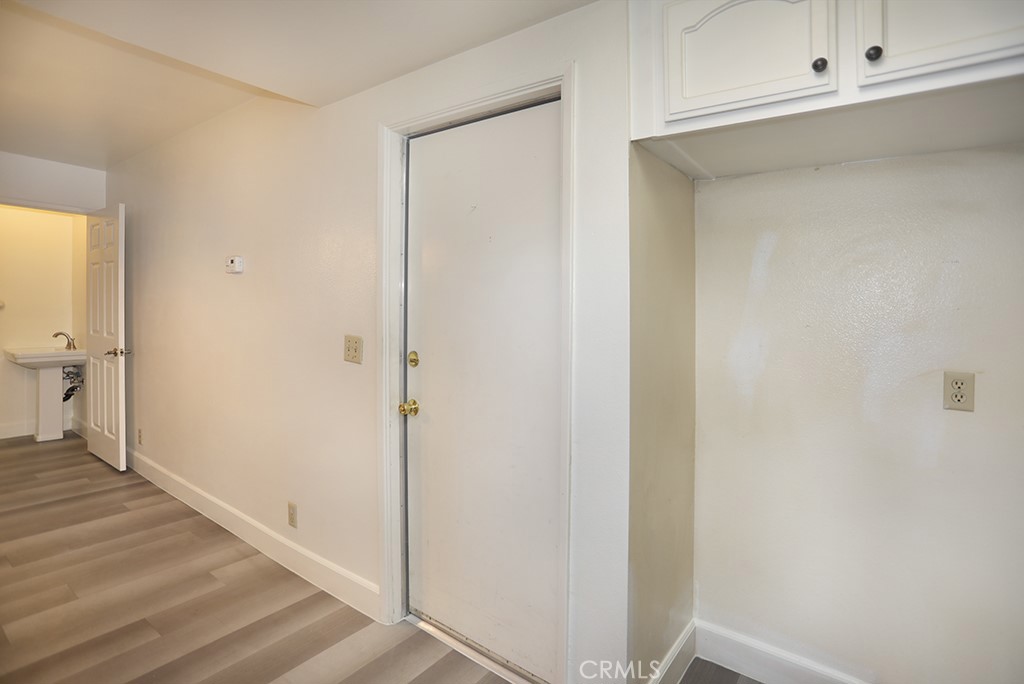 8032 Rose Street, Unit 13 Paramount, CA 90723 - Photo 4 of 31