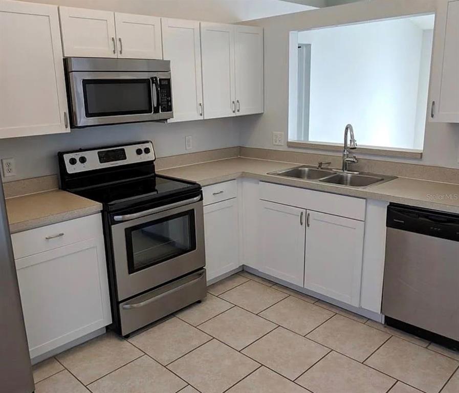 671 Regency Way Kissimmee, FL 34758 - Photo 3 of 14