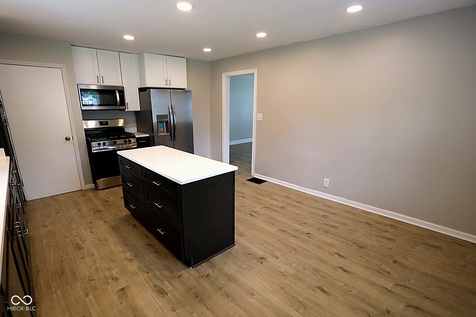 935 Jackson Boulevard Rochester, IN 46975 - Photo 5 of 34 Gallery Image 5