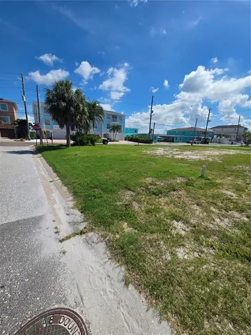 $449,000 | 14268 North Bayshore Drive, Madeira Beach, FL 33708