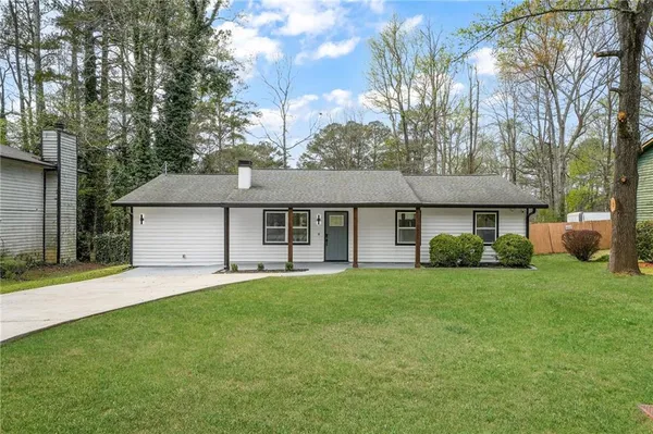 $325,000 | 8919 Saddlewood Drive, Jonesboro, GA 30238