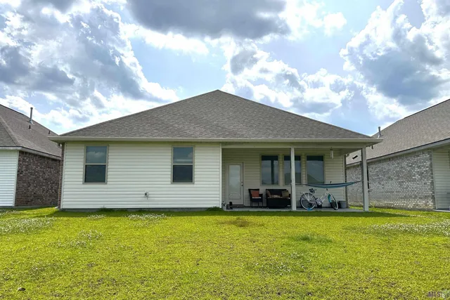 $2,250 | 4609 Grenache Drive, Baton Rouge, LA 70817