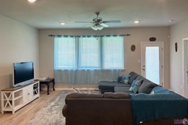 $2,250 | 4609 Grenache Drive, Baton Rouge, LA 70817