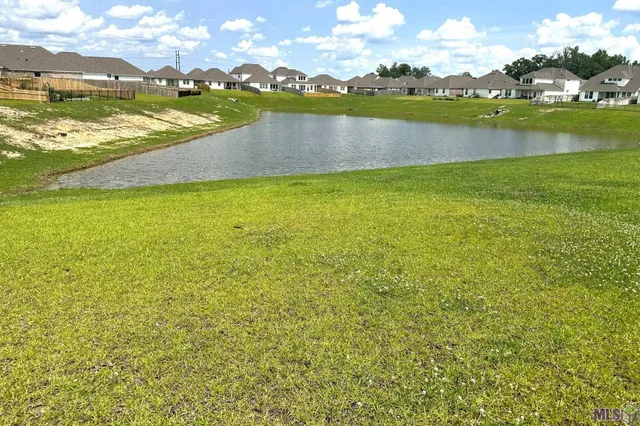 $2,250 | 4609 Grenache Drive, Baton Rouge, LA 70817