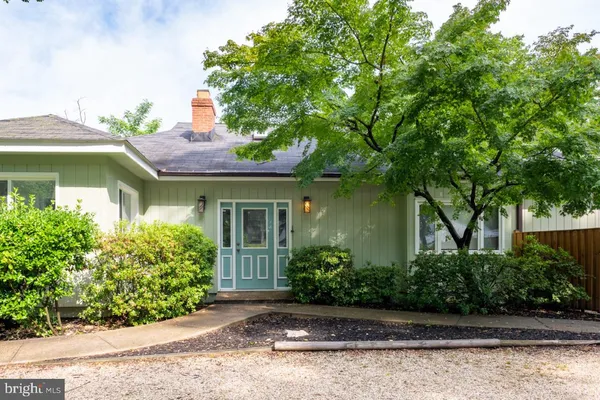 $4,200 | 2031 Hillside Drive, Falls Church, VA 22043