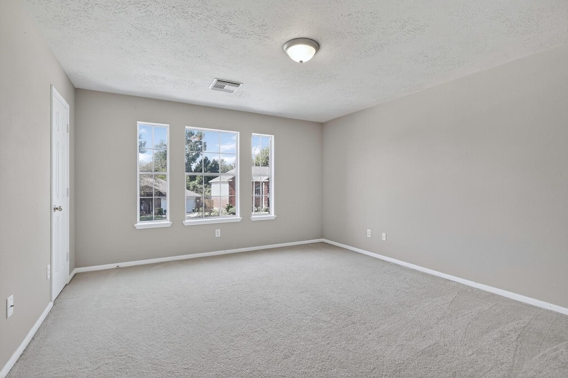 20926 Trellis Lane Houston, TX 77073 - Photo 18 of 22 Third bedroom with plenty of natural light.