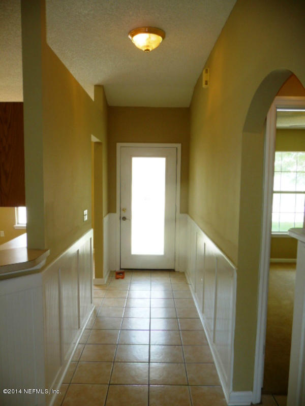 7850 Invermere Boulevard North Jacksonville, FL 32244 - Photo 6 of 20 foyer