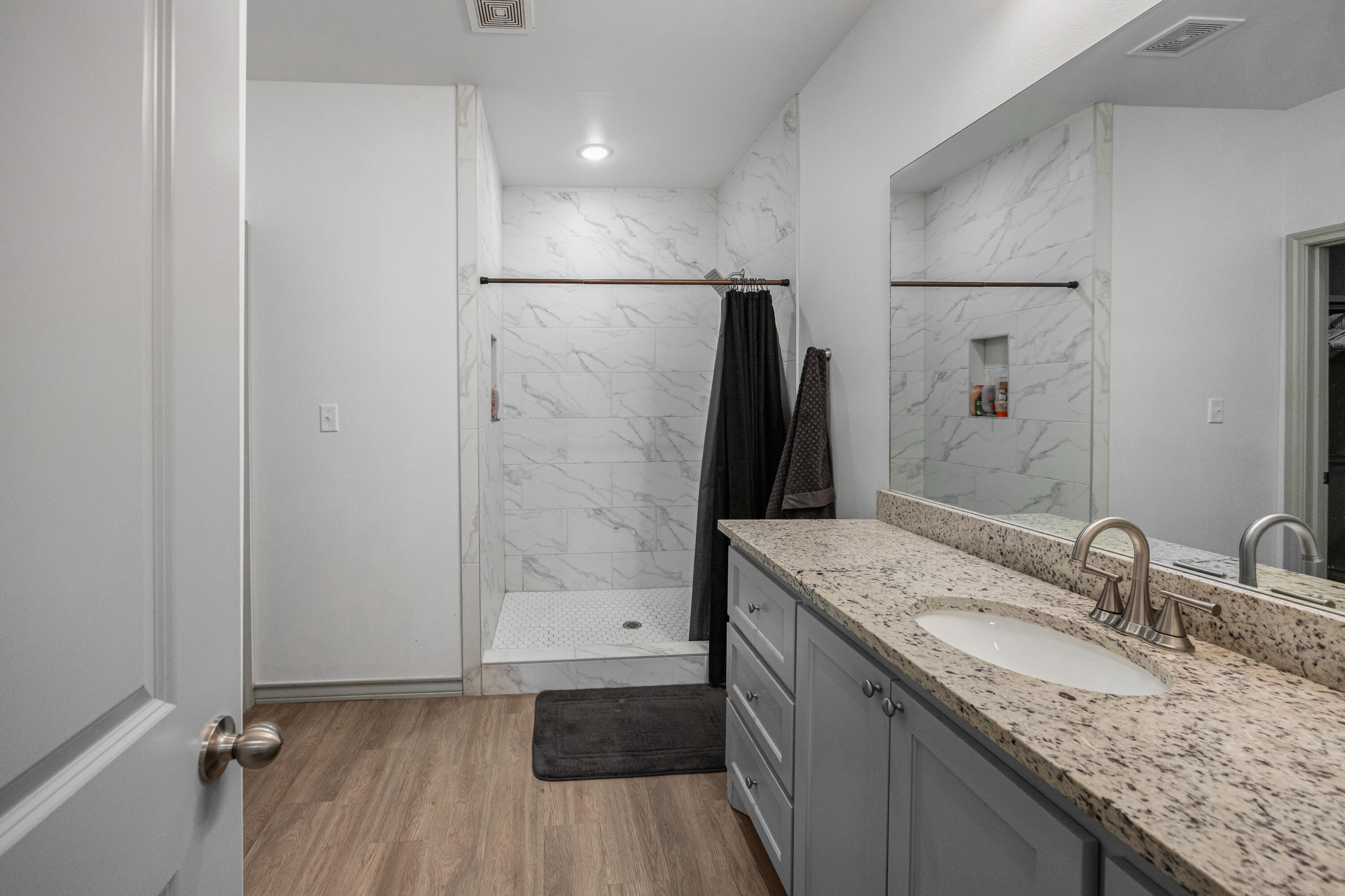 1389 Redhead Road Wilson, TX 79381 - Photo 28 of 41 Granite & Walk in Shower