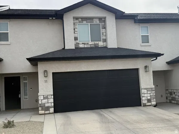 $339,900 | 668 Fiddlers Cv Drive, Unit 11, Cedar City, UT 84721