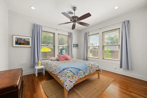 $575,000 | 2215 Balboa Road, Austin, TX 78733