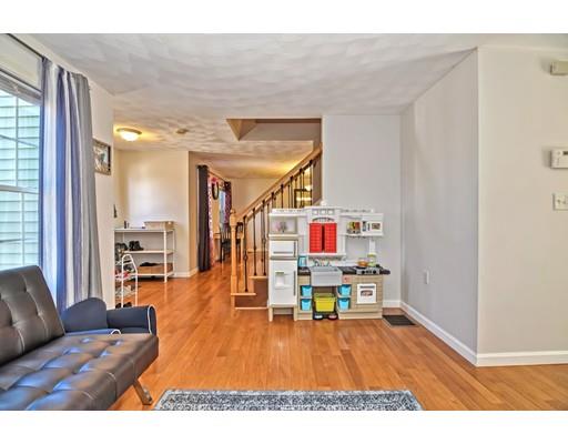 71 Cheyenne Road Worcester, MA 01606 - Photo 5 of 22 Gallery Image 5