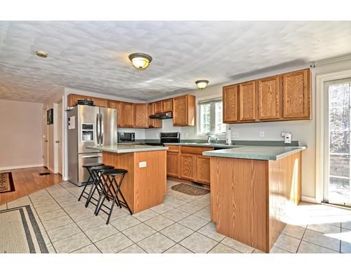 71 Cheyenne Road Worcester, MA 01606 - Photo 9 of 22 Gallery Image 9