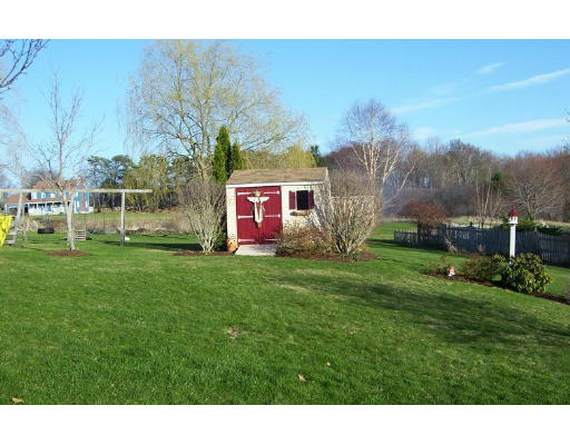 7 Bellingham Road Blackstone, MA 01504 - Photo 12 of 12 Gallery Image 12