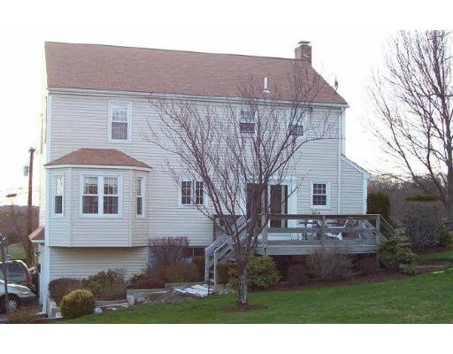 7 Bellingham Road Blackstone, MA 01504 - Photo 3 of 12 Gallery Image 3