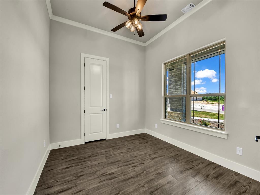 124 Desperado Way Weatherford, TX 76088 - Photo 30 of 39