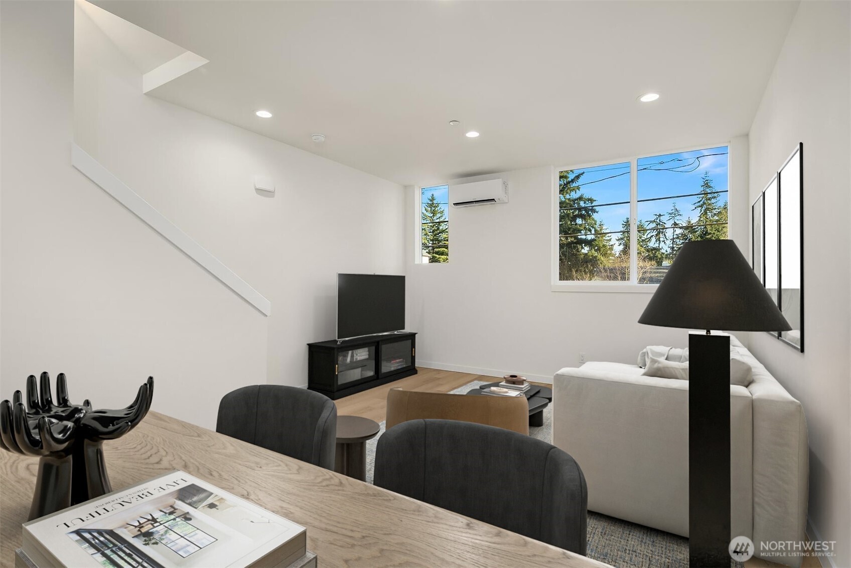 18017 2nd Avenue Northeast, Unit B Seattle, WA 98155 - Photo 6 of 19