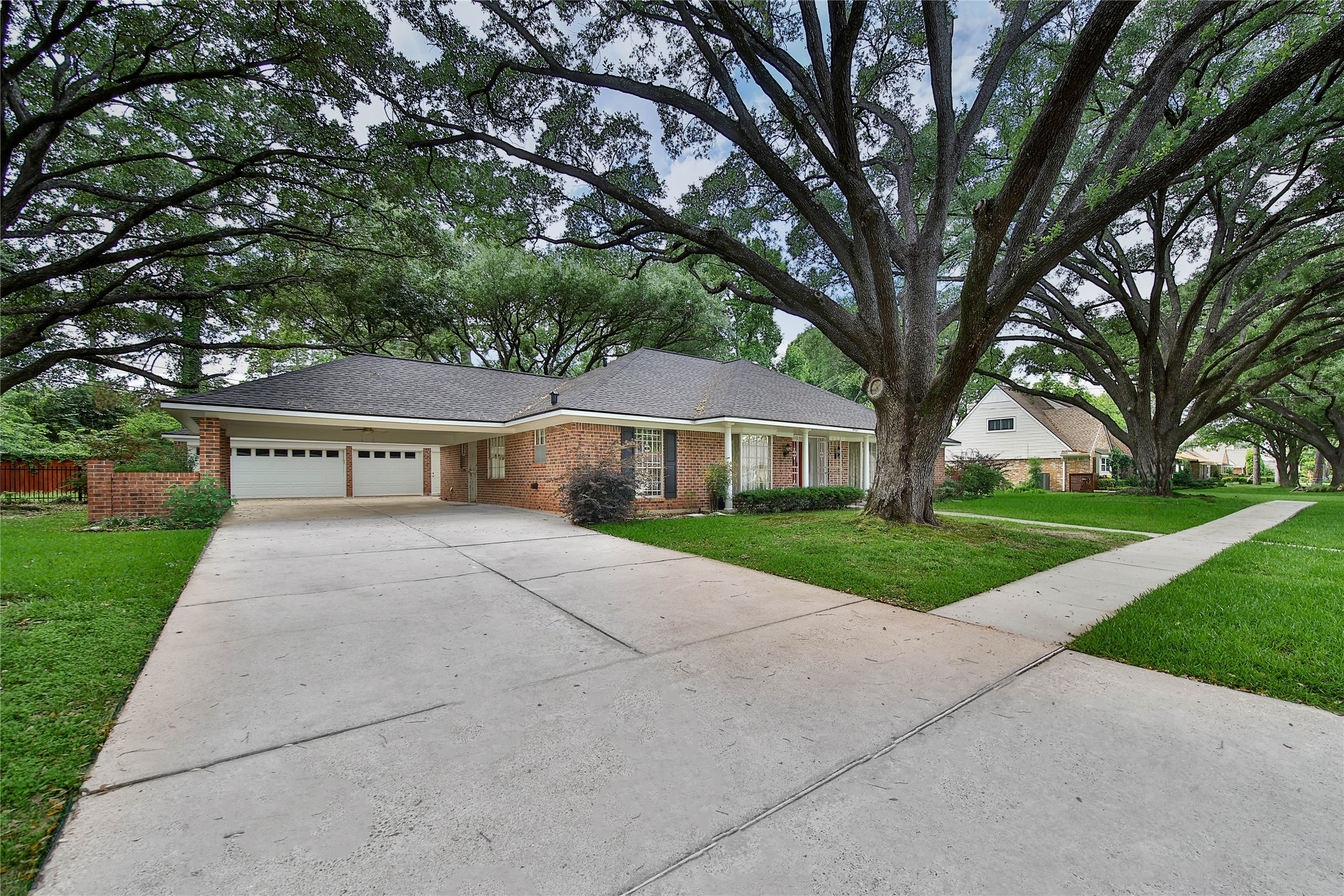 4907 Apollo Street Houston, TX 77018 - Photo 4 of 41