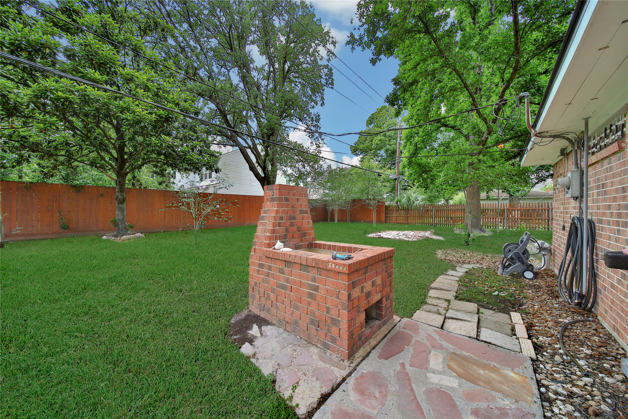 4907 Apollo Street Houston, TX 77018 - Photo 7 of 41