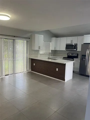 $2,999 | 13292 Northwest 5th Street, Plantation, FL 33325