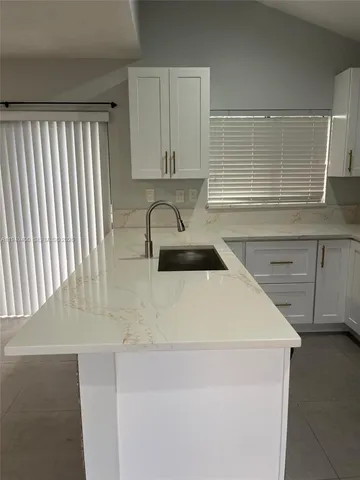 $2,999 | 13292 Northwest 5th Street, Plantation, FL 33325