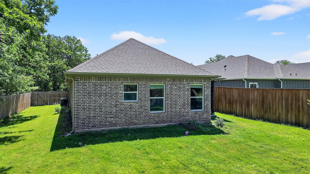 508 Goodjohn Street Collinsville, TX 76233 - Photo 33 of 40