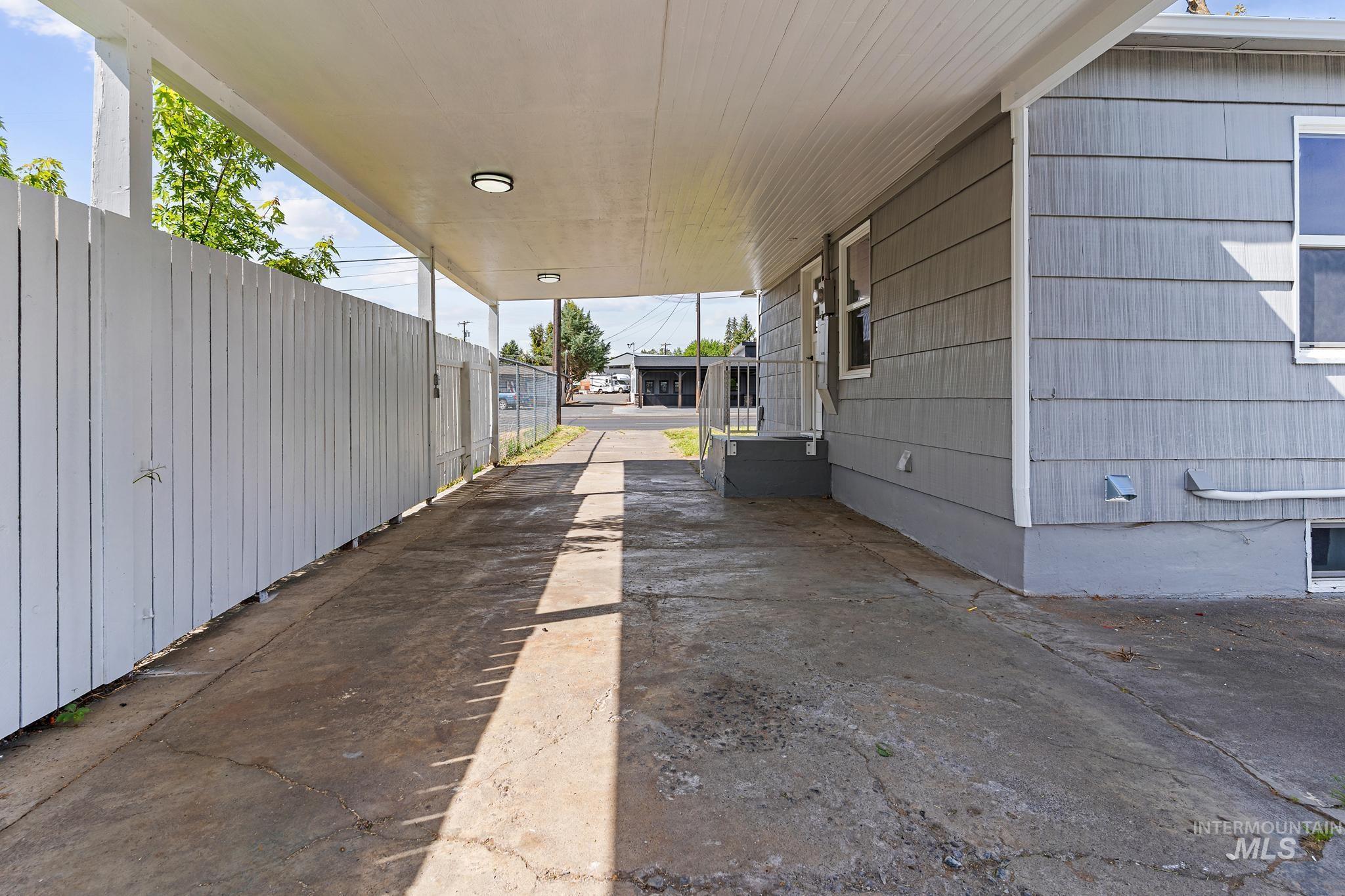 619 Thain Road Lewiston, ID 83501 - Photo 41 of 44 Covered carport providing sheltered parking