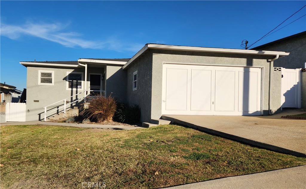 25714 Crest Road Torrance, CA 90505 - Photo 2 of 22