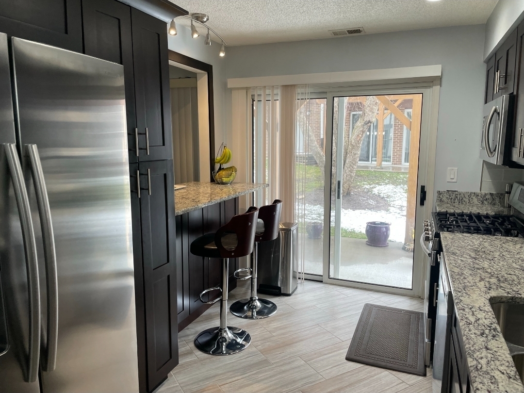 43 West Fern Court, Unit 125 Palatine, IL 60067 - Photo 4 of 15