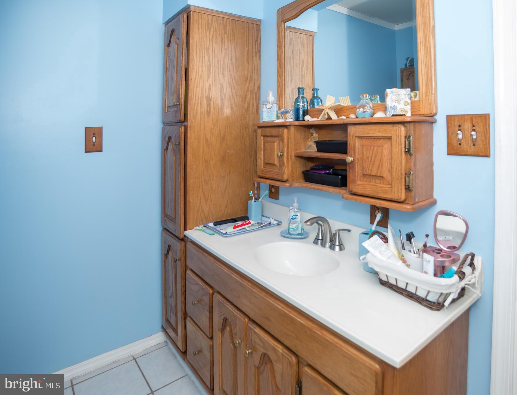 53 Vista Road Levittown, PA 19057 - Photo 13 of 25 Gallery Image 13