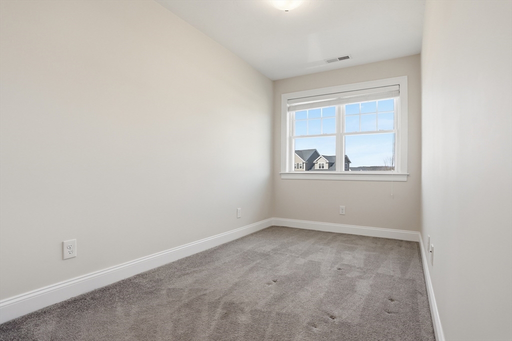 7 Spruce Street Littleton, MA 01460 - Photo 26 of 42