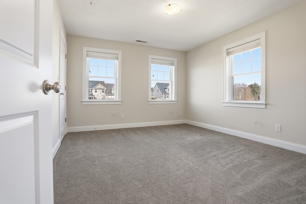 7 Spruce Street Littleton, MA 01460 - Photo 30 of 42