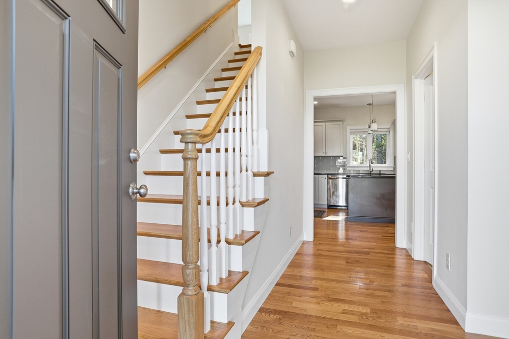 7 Spruce Street Littleton, MA 01460 - Photo 5 of 42