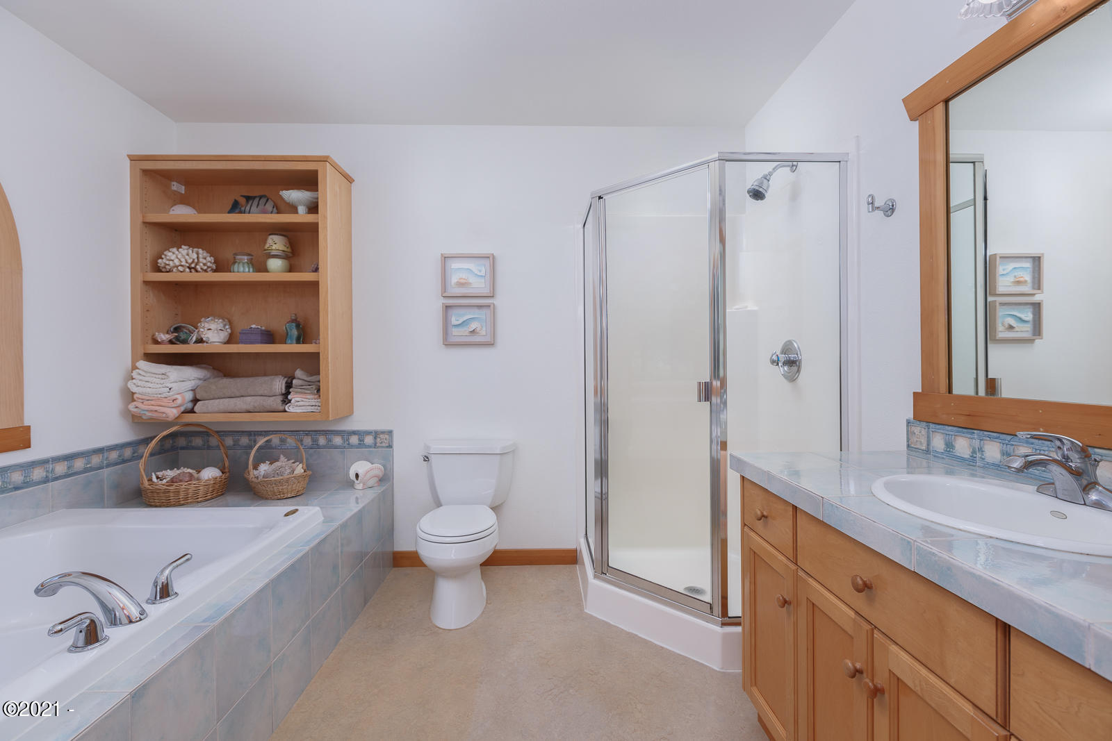 6755 Nestucca Ridge Road Pacific City, OR 97135 - Photo 14 of 33 Master bathroom
