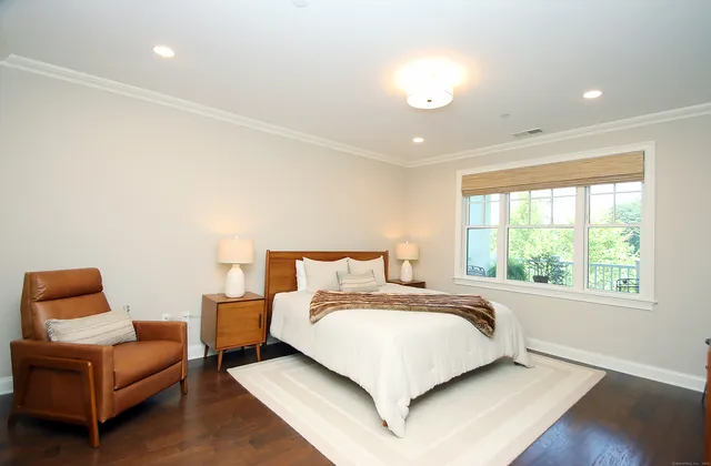 $734,900 | 788 Farmington Avenue, Unit 104, Farmington, CT 06032