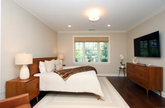 $734,900 | 788 Farmington Avenue, Unit 104, Farmington, CT 06032