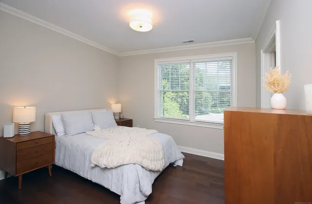 $734,900 | 788 Farmington Avenue, Unit 104, Farmington, CT 06032