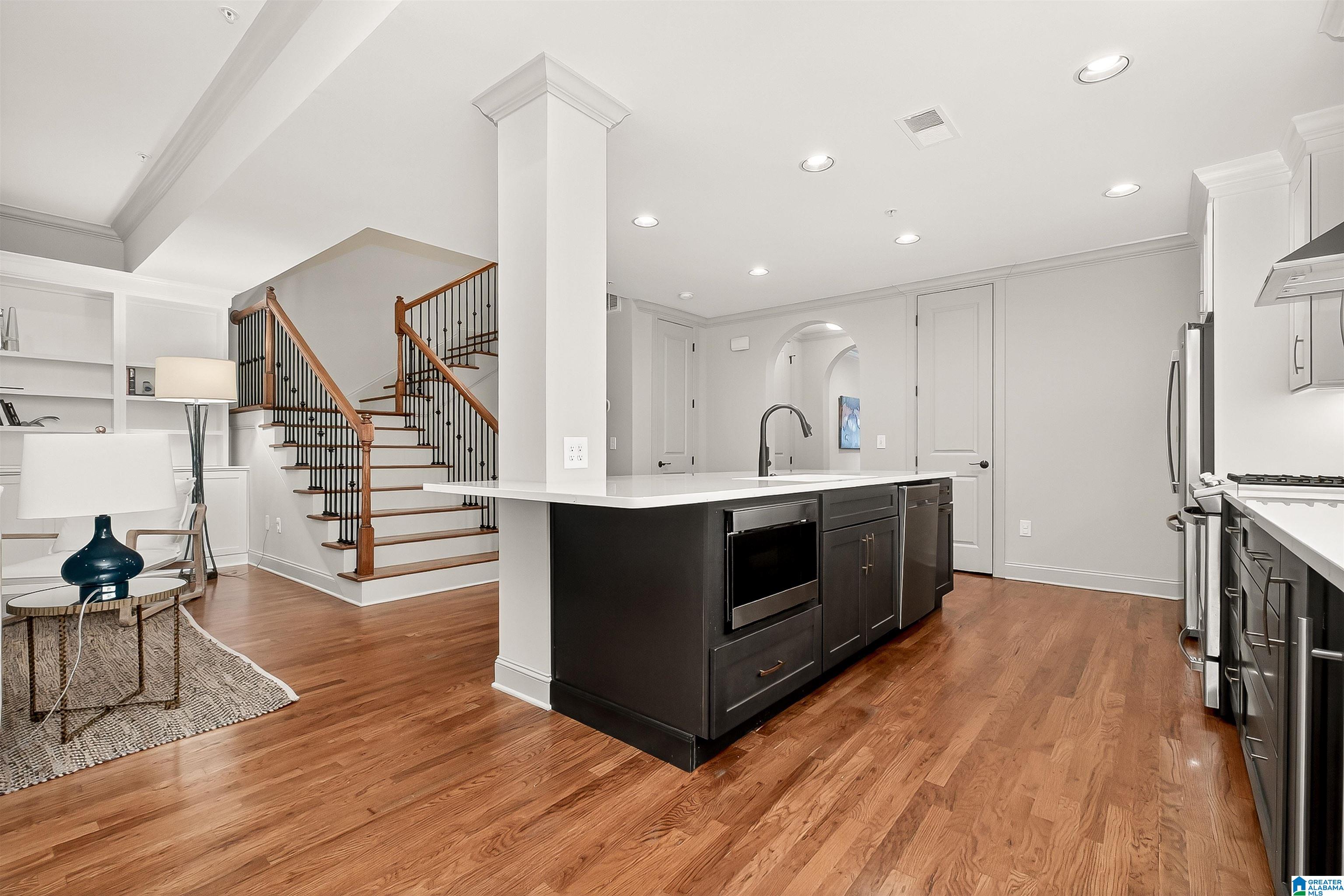 2105 Lancaster Road Birmingham, AL 35209 - Photo 15 of 53