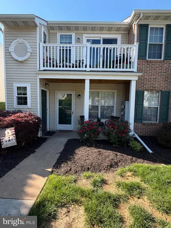$2,400 | 1613 Rosewood Court, Unit 79, Pottstown, PA 19464