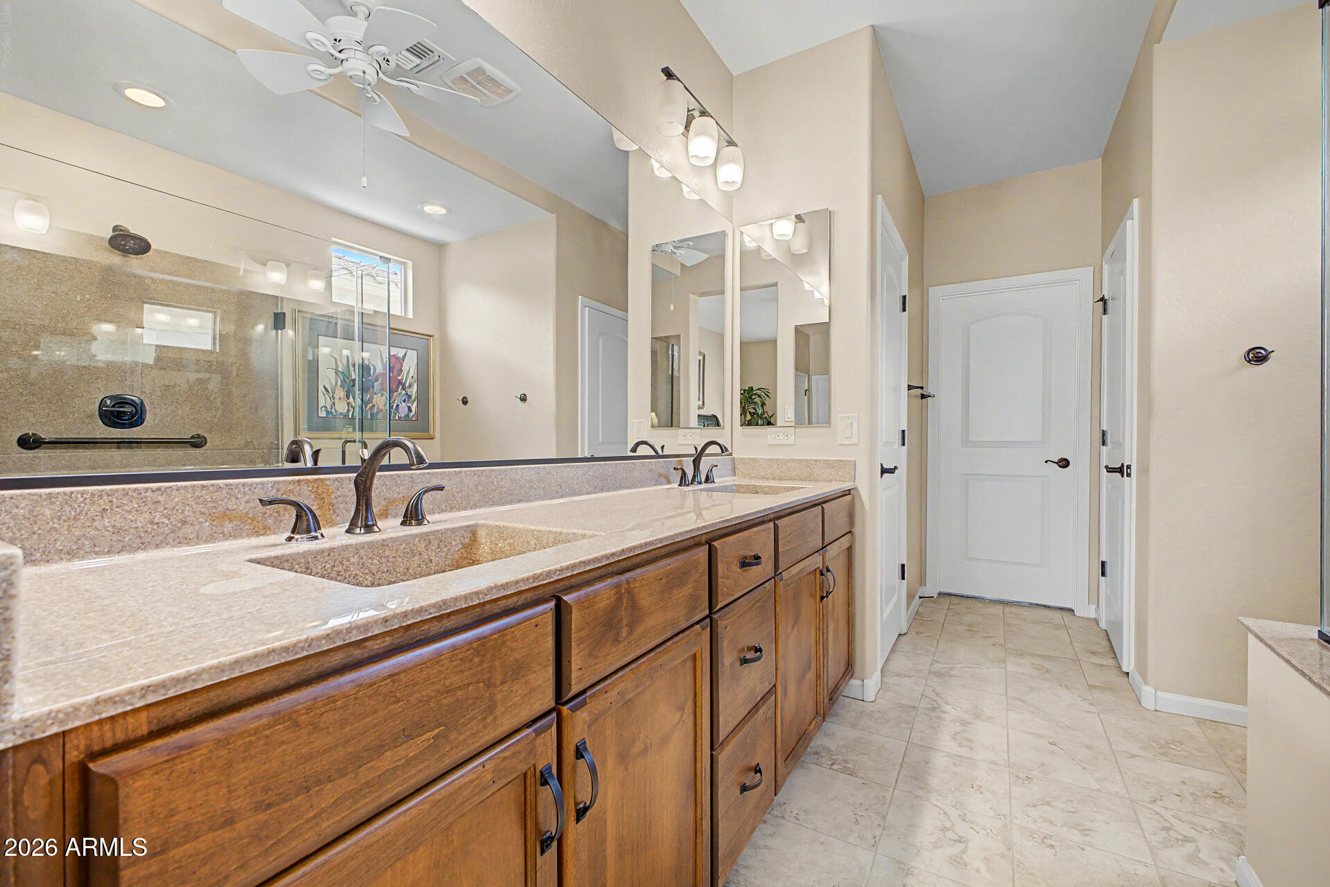 16408 Piccadilly Road Goodyear, AZ 85395 - Photo 7 of 15 Primary Bath