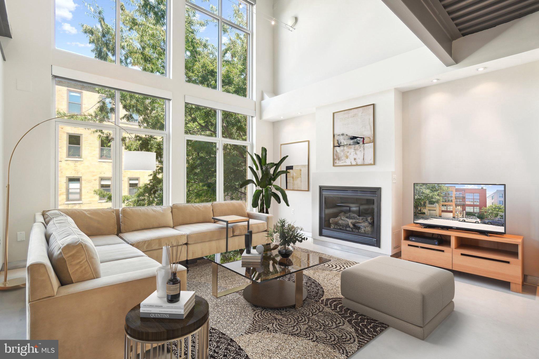 2351 Champlain Street Northwest, Unit P4 Washington, DC 20009 - Photo 2 of 17