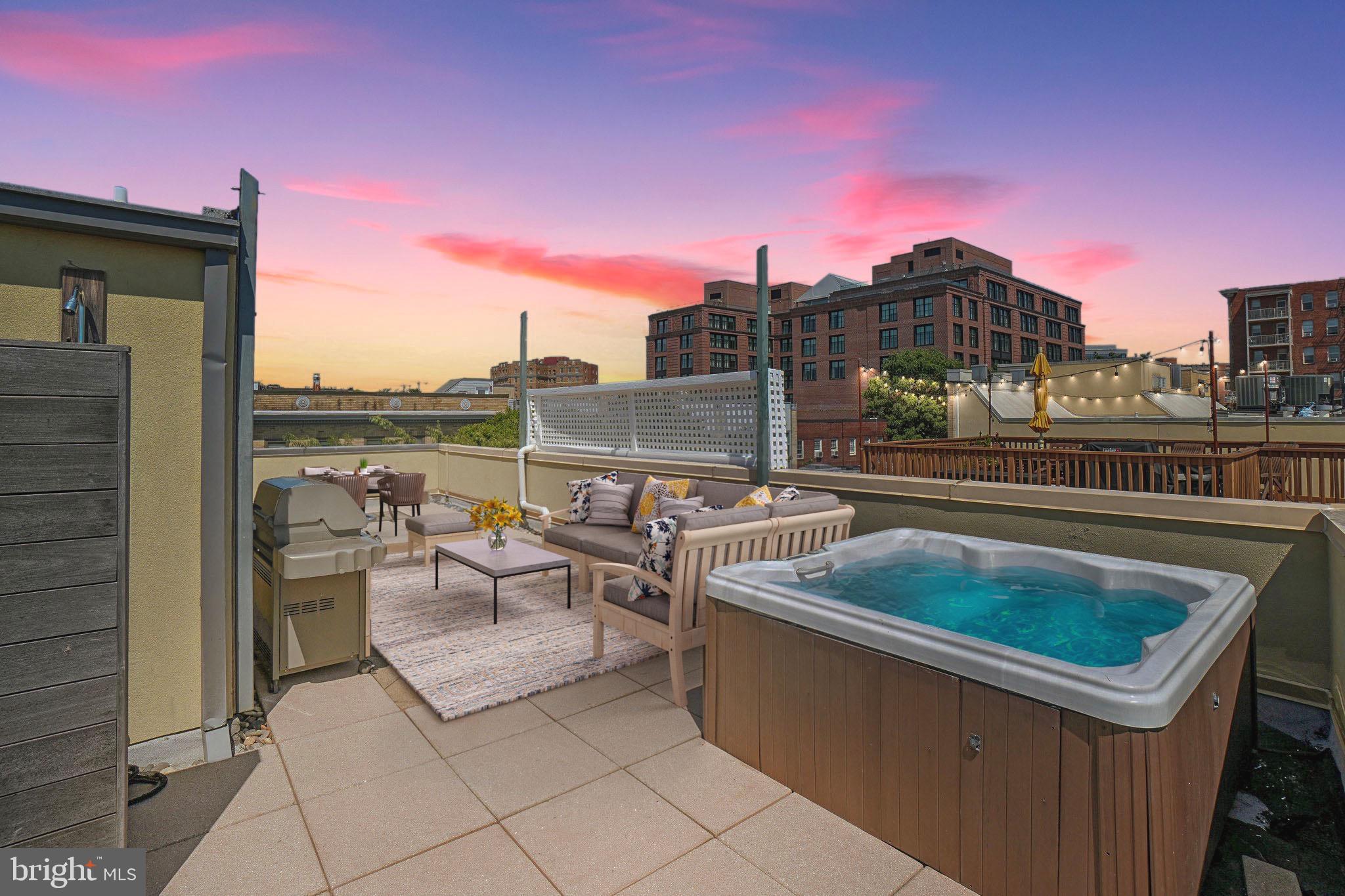 2351 Champlain Street Northwest, Unit P4 Washington, DC 20009 - Photo 3 of 17