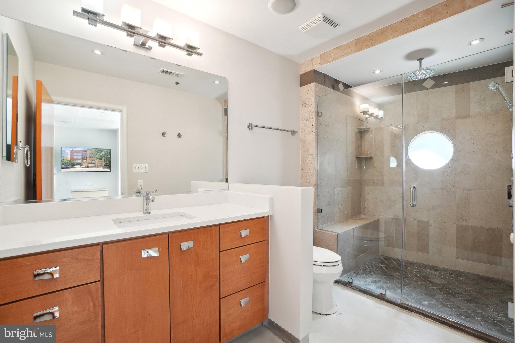 2351 Champlain Street Northwest, Unit P4 Washington, DC 20009 - Photo 10 of 17