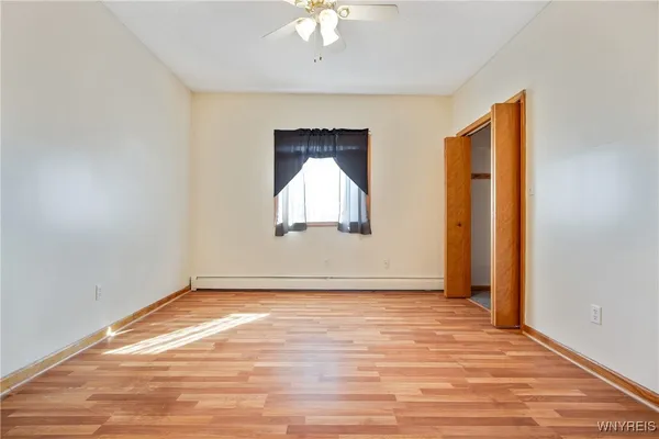 $325,000 | 2454 Niagara Road, Wheatfield, NY 14304