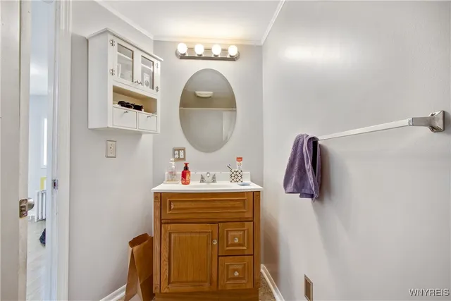 $340,000 | 2454 Niagara Road, Wheatfield, NY 14304