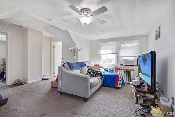 $325,000 | 2454 Niagara Road, Wheatfield, NY 14304