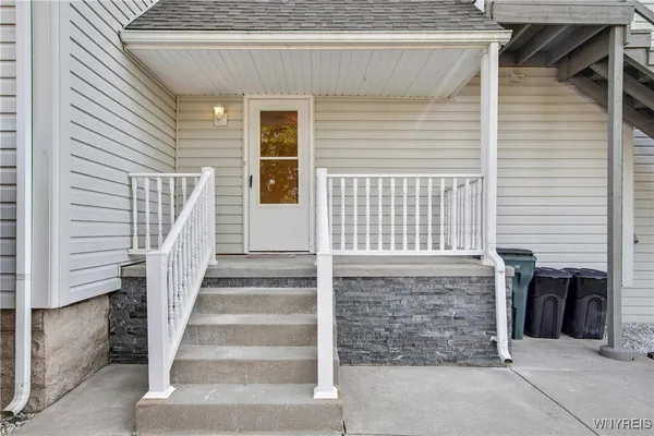 $325,000 | 2454 Niagara Road, Wheatfield, NY 14304