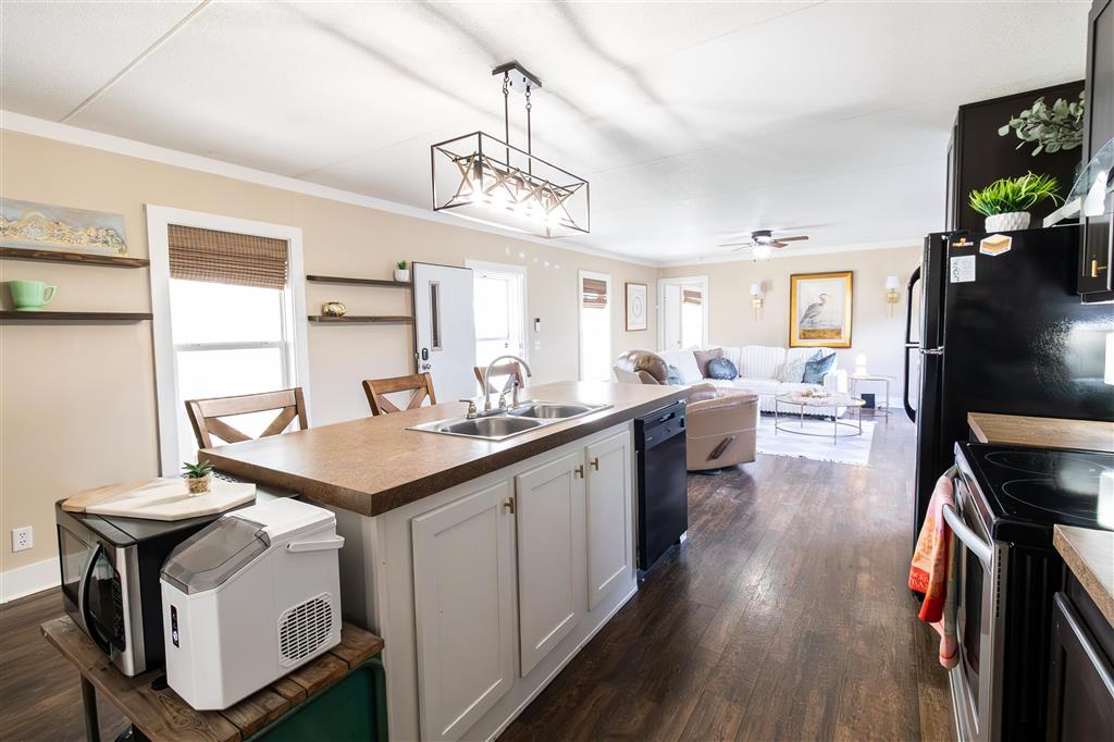 2737 Oliver Road Westlake, LA 70669 - Photo 10 of 24 Gallery Image 10